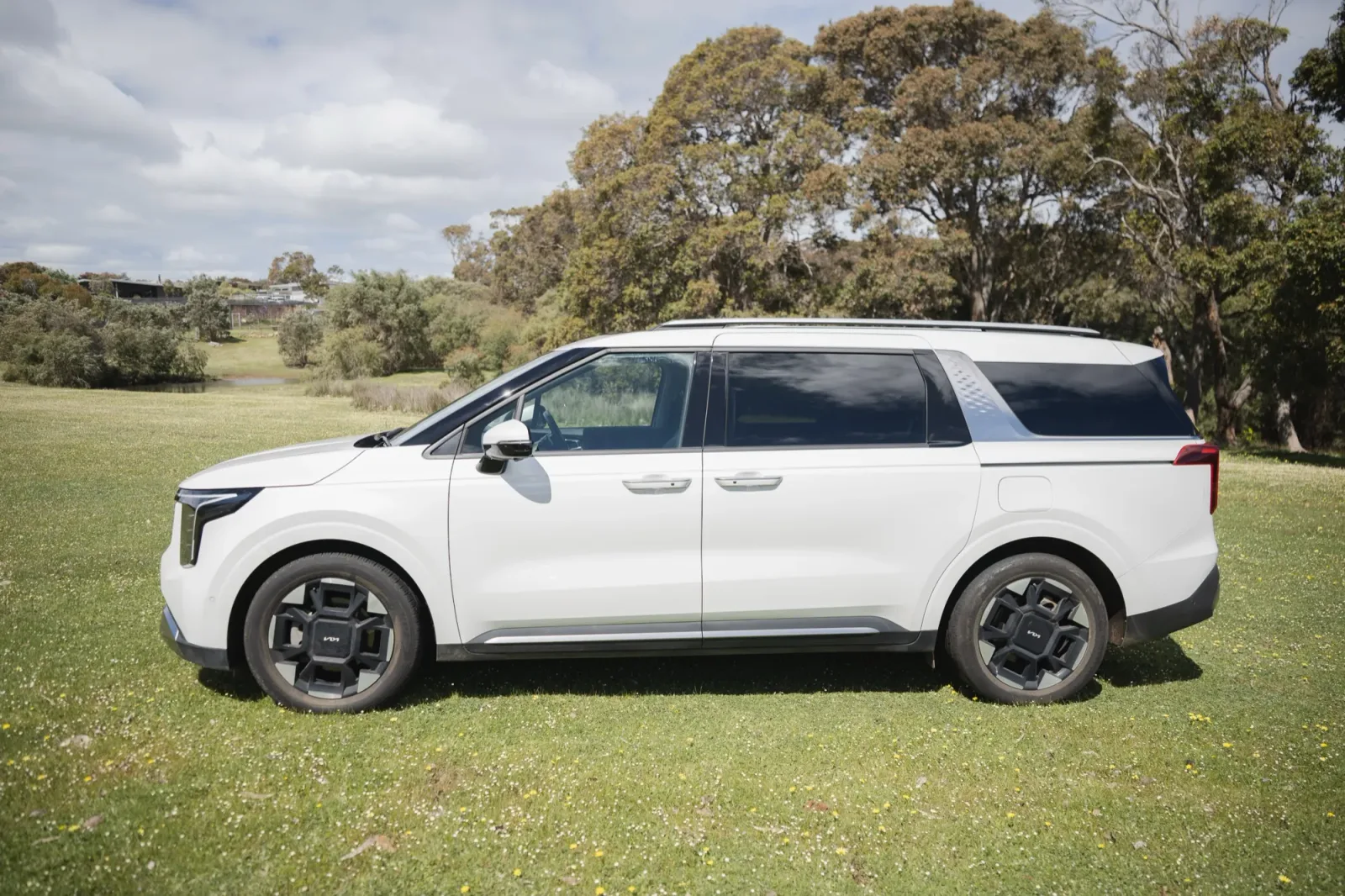 McLeod Tours Kia Carnival from front side angle